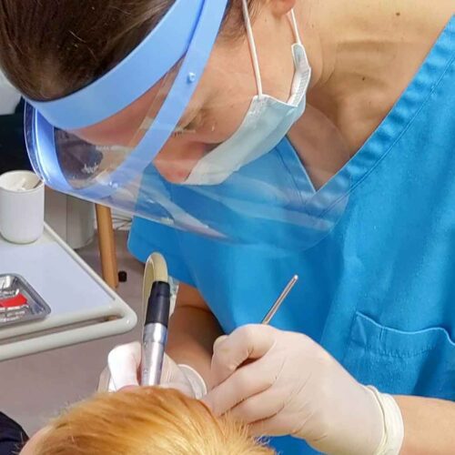 Tegye fel a kezét, aki hasonlóan vélekedik!