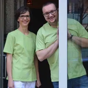 Dr. Virtics Ferenc & Dr. Vincze Nóra Dr. Virtics Ferenc | fogszakorvos